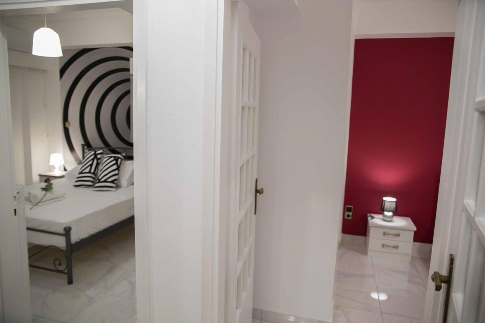 Cozy Apartment With Sea View Next To Marina Zeas El Pireo Exterior foto